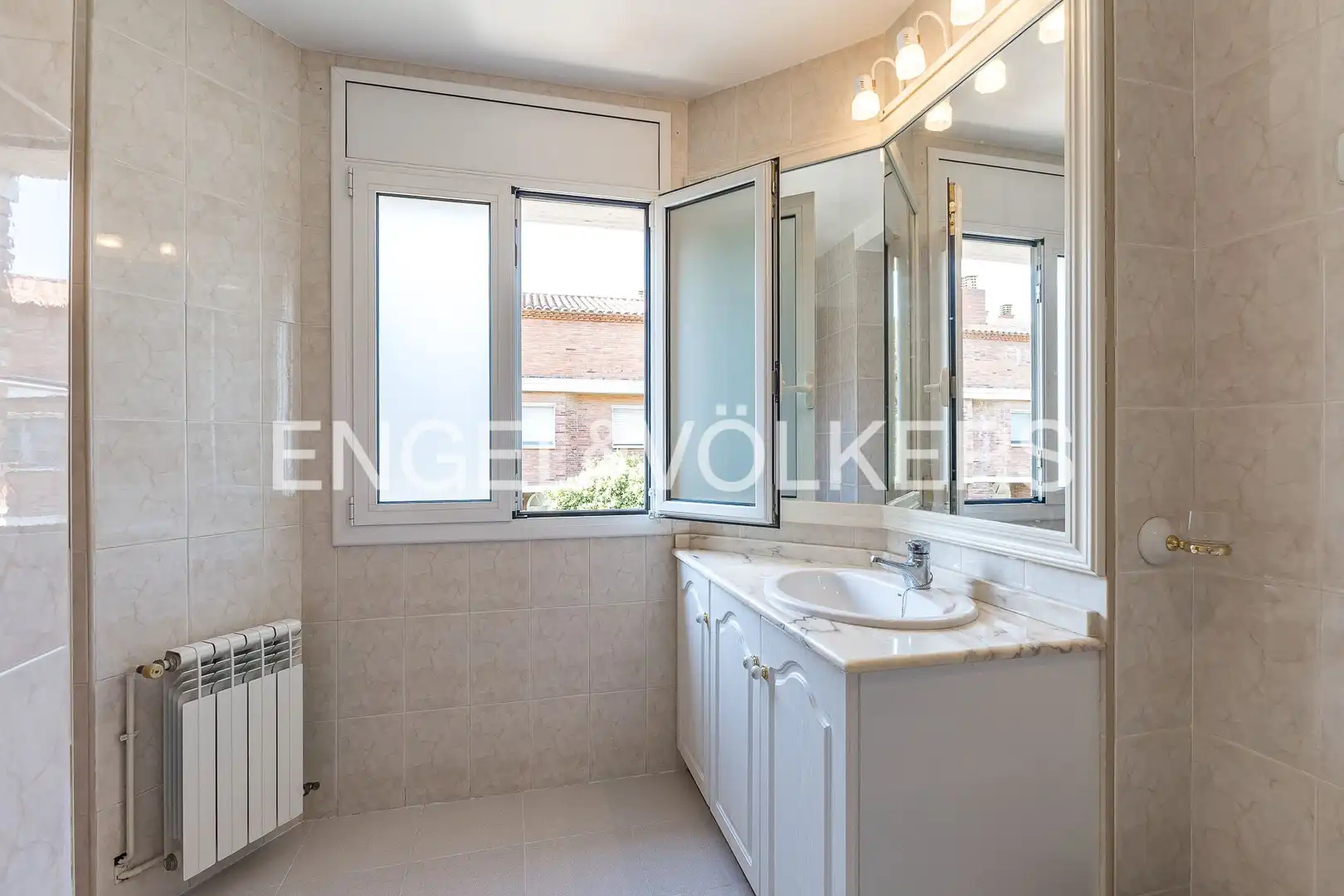 Maison mitoyenne avec piscine à vendre à Nou Eixample Nord, imagen 21