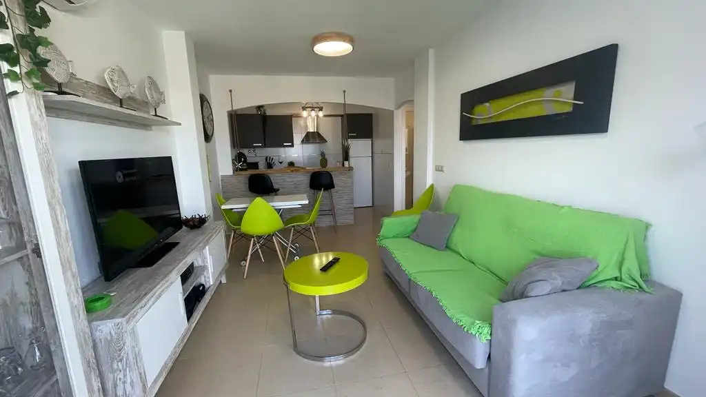 Wohnzimmer von Dachboden zum Verkauf in Pulpí mit Klimaanlage, Heizung und Privatgarten