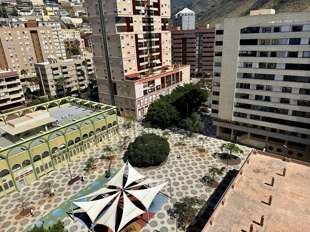 Vista exterior de Piso de alquiler en Santa Cruz de Tenerife con Terraza y Amueblado