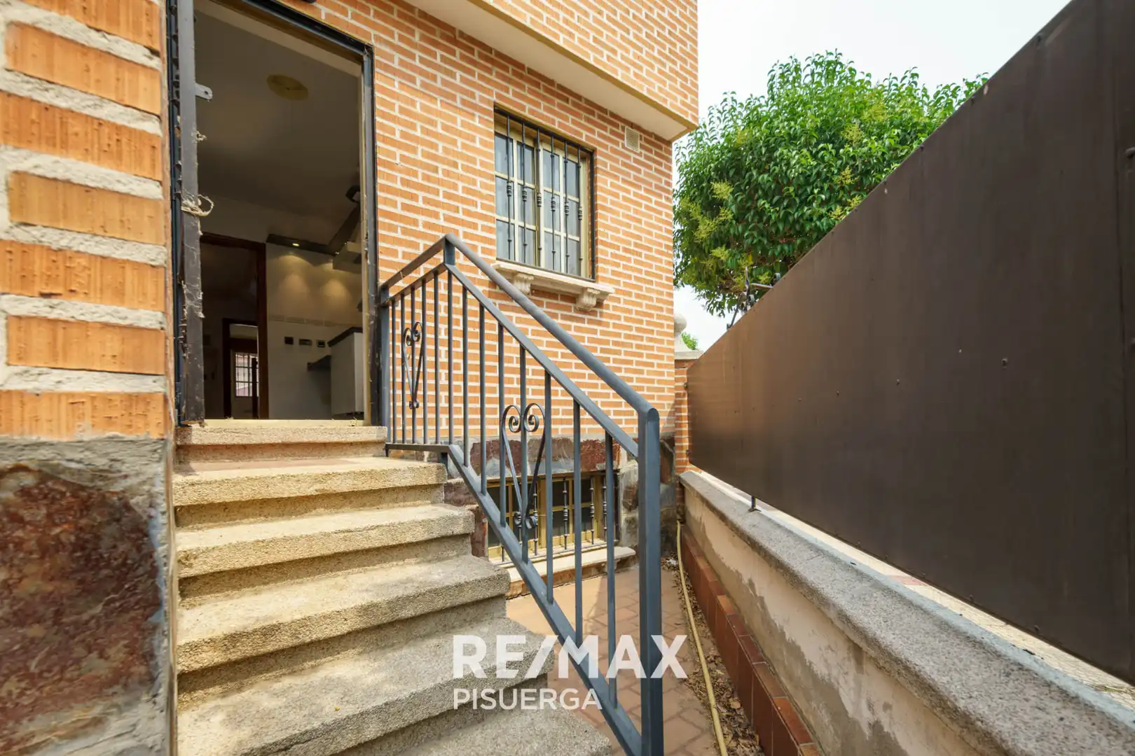 Chalet con jardín en venta en Calle Castilla y León 1, imagen 13