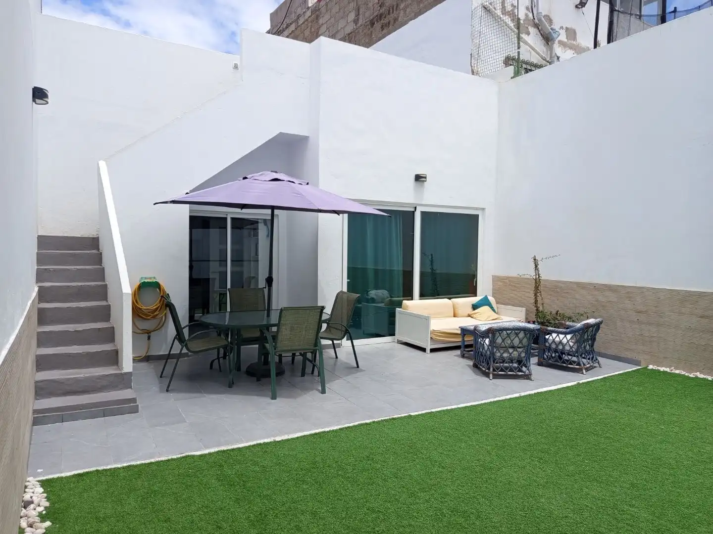 Casa con giardino in affitto a Calle Mimosa 9