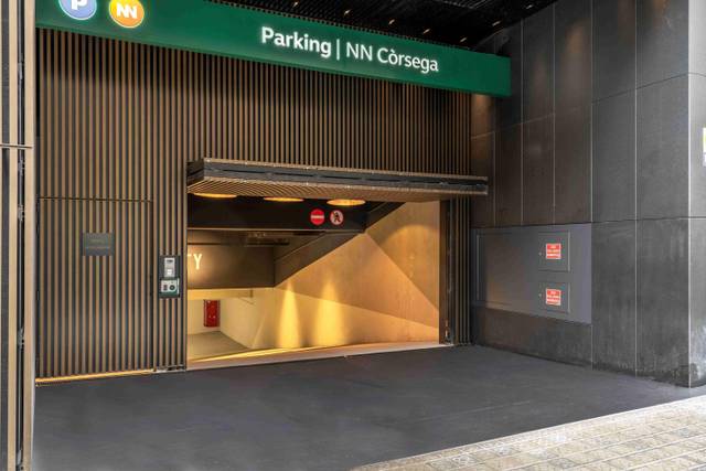 Garaje en Alquiler en CALLE CORCEGA, 344 en Dreta de l'Eixample