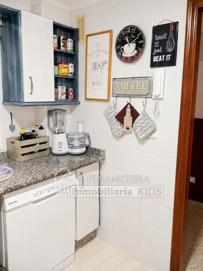Cuina de Pis en venda en Alcalá de Guadaira amb Aire condicionat, Traster i Moblat