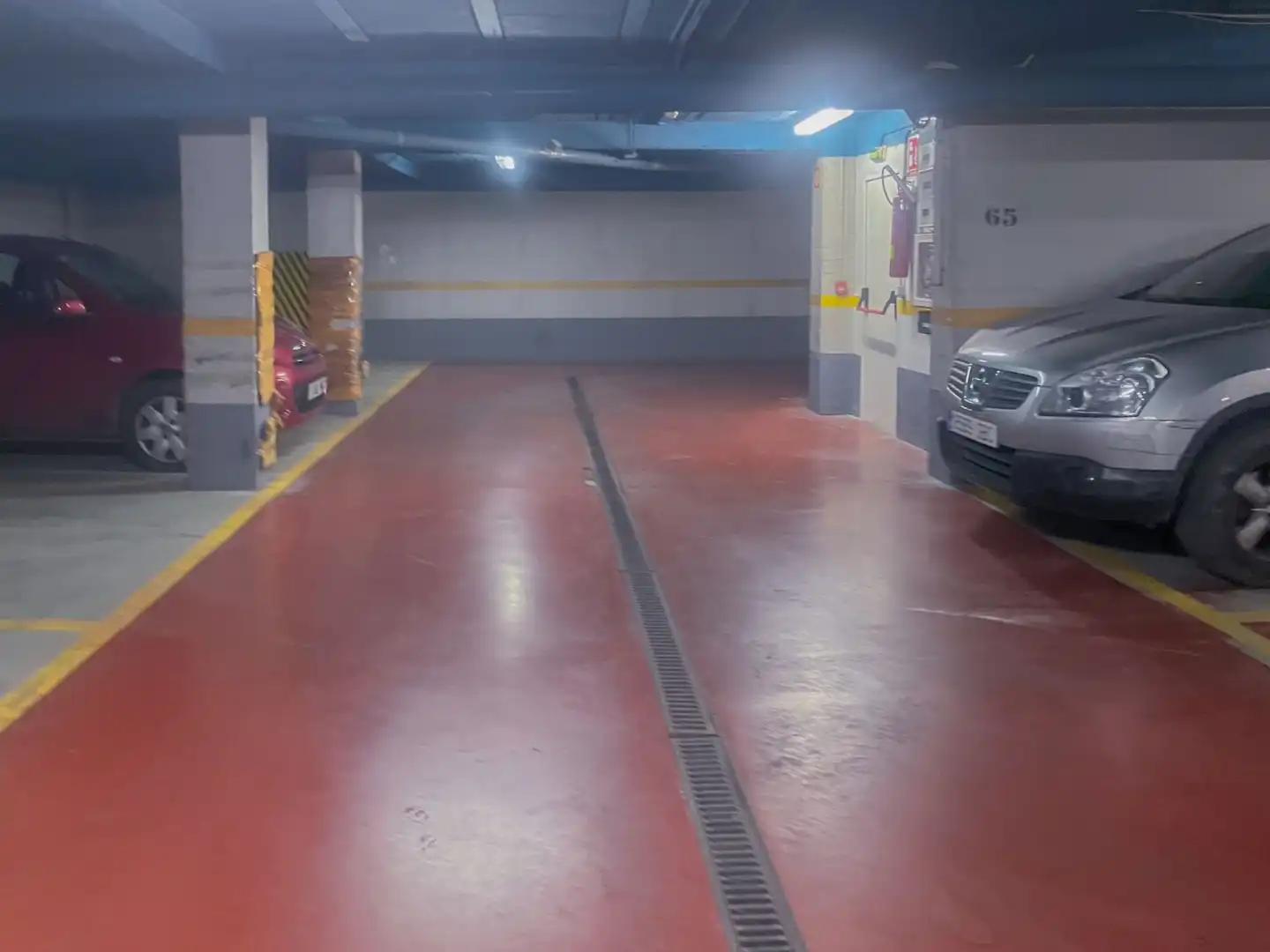 Parkplatz von Wohnung zur Miete in Sevilla mit Klimaanlage und Heizung