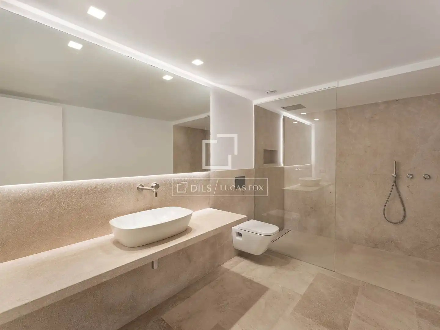 Baño de Finca rústica en venta en Capdepera con Aire acondicionado, Calefacción y Jardín privado