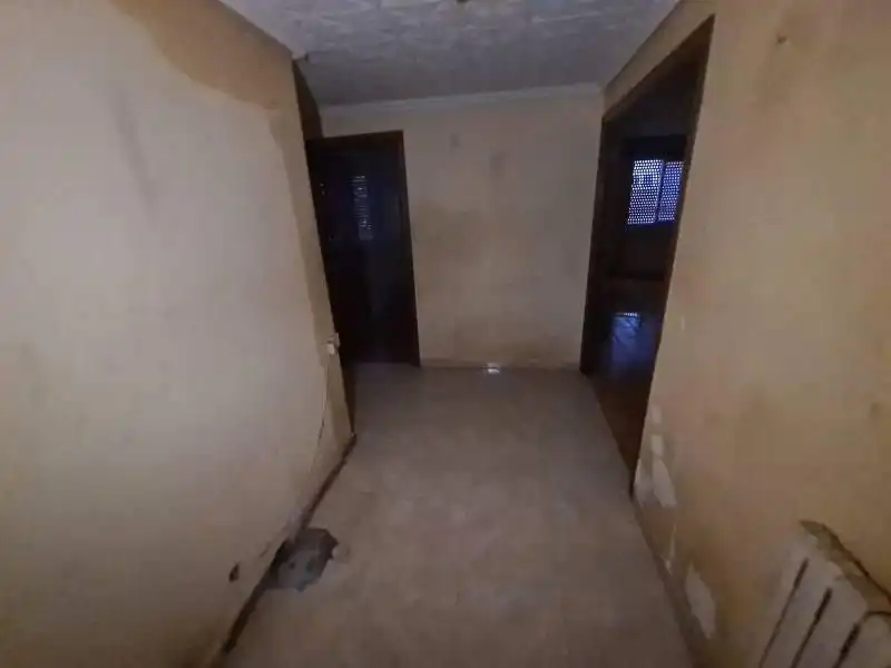 Piso en venta en Vega de Espinareda con Calefacción, Terraza y Trastero
