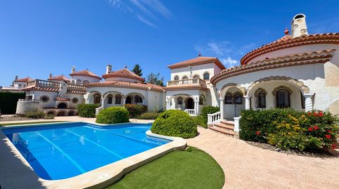 Espectacular complejo de 3 viviendas independientes con piscina a un paso de la playa en Miami Platja, imatge 3