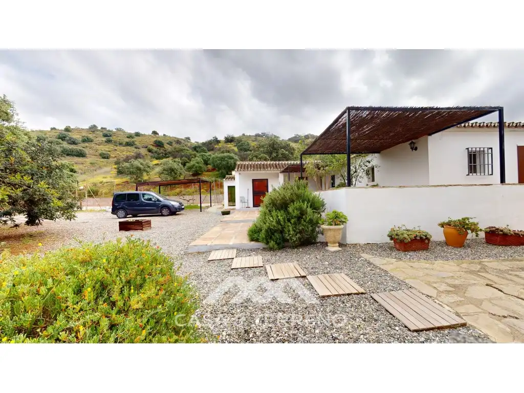Exterior view of Houses for sale in Álora  with Air Conditioner, Private garden and Terrace