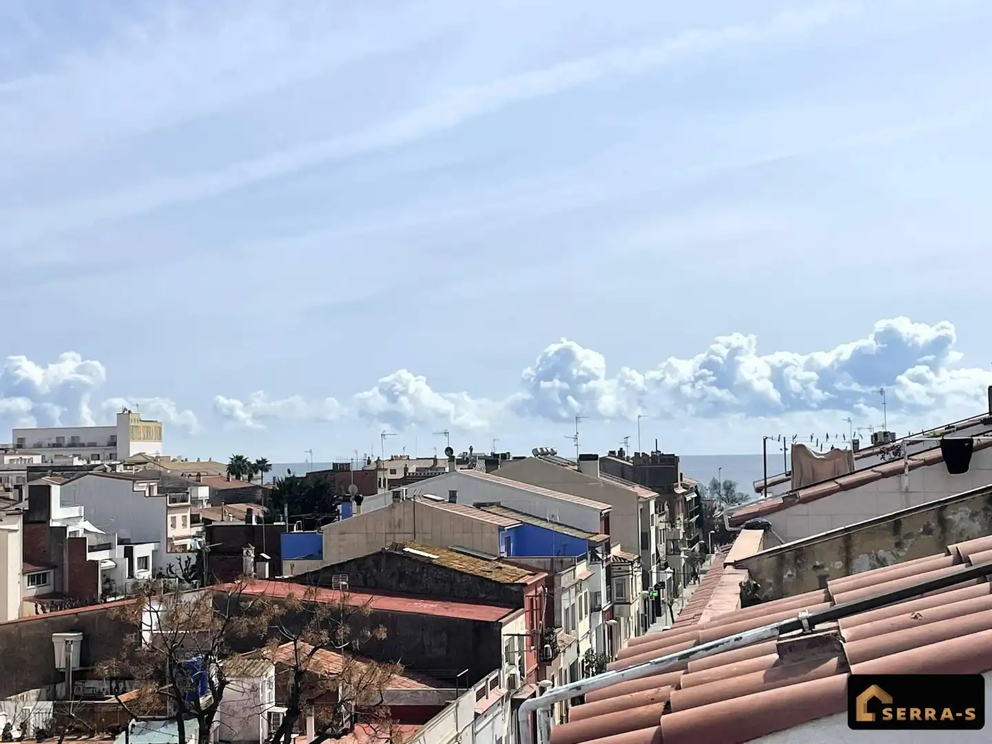 Außenansicht von Dachboden zum Verkauf in Malgrat de Mar mit Terrasse und Balkon