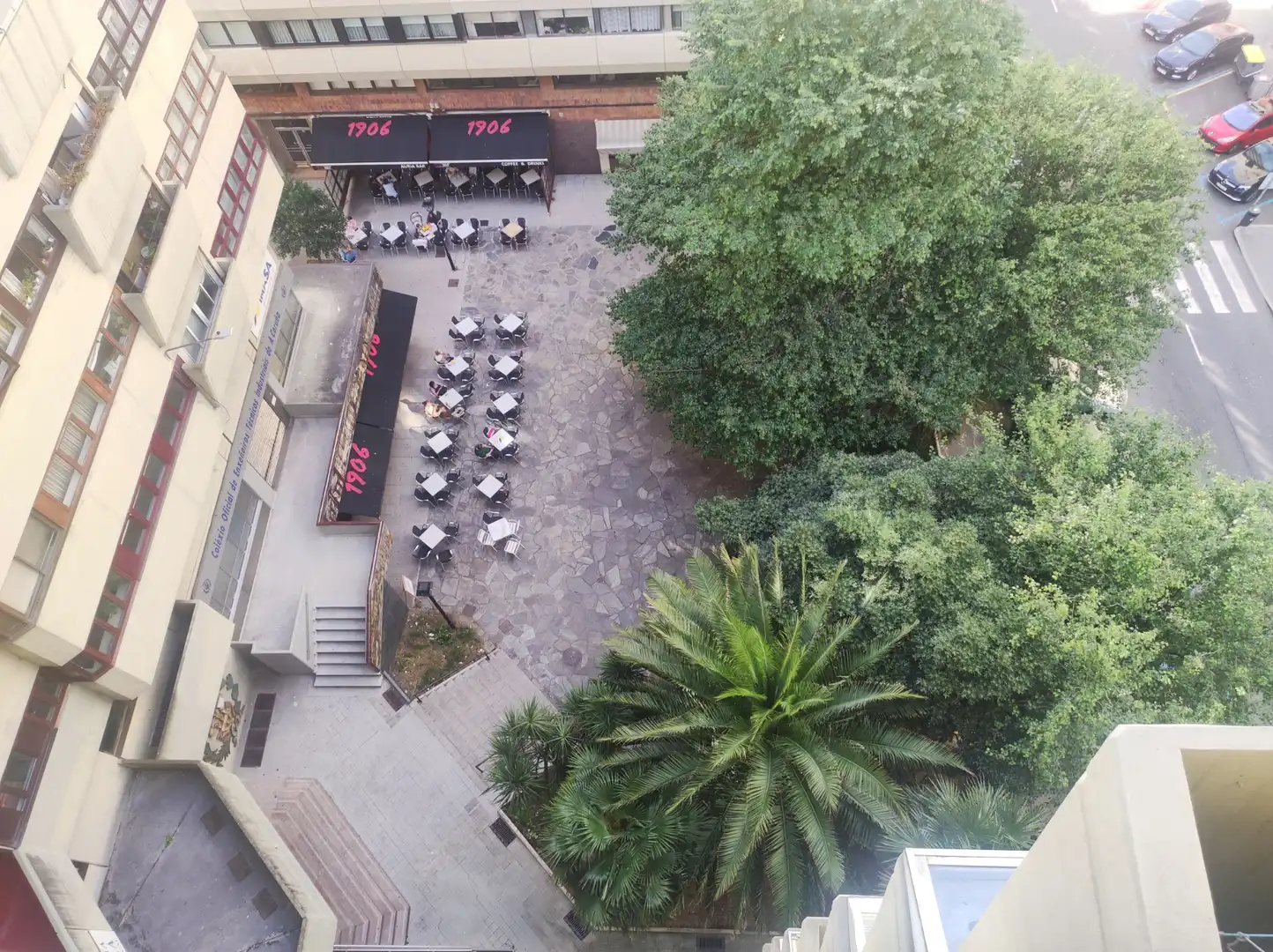 Terrassa de Pis de lloguer en A Coruña Capital  amb Calefacció, Parquet i Moblat