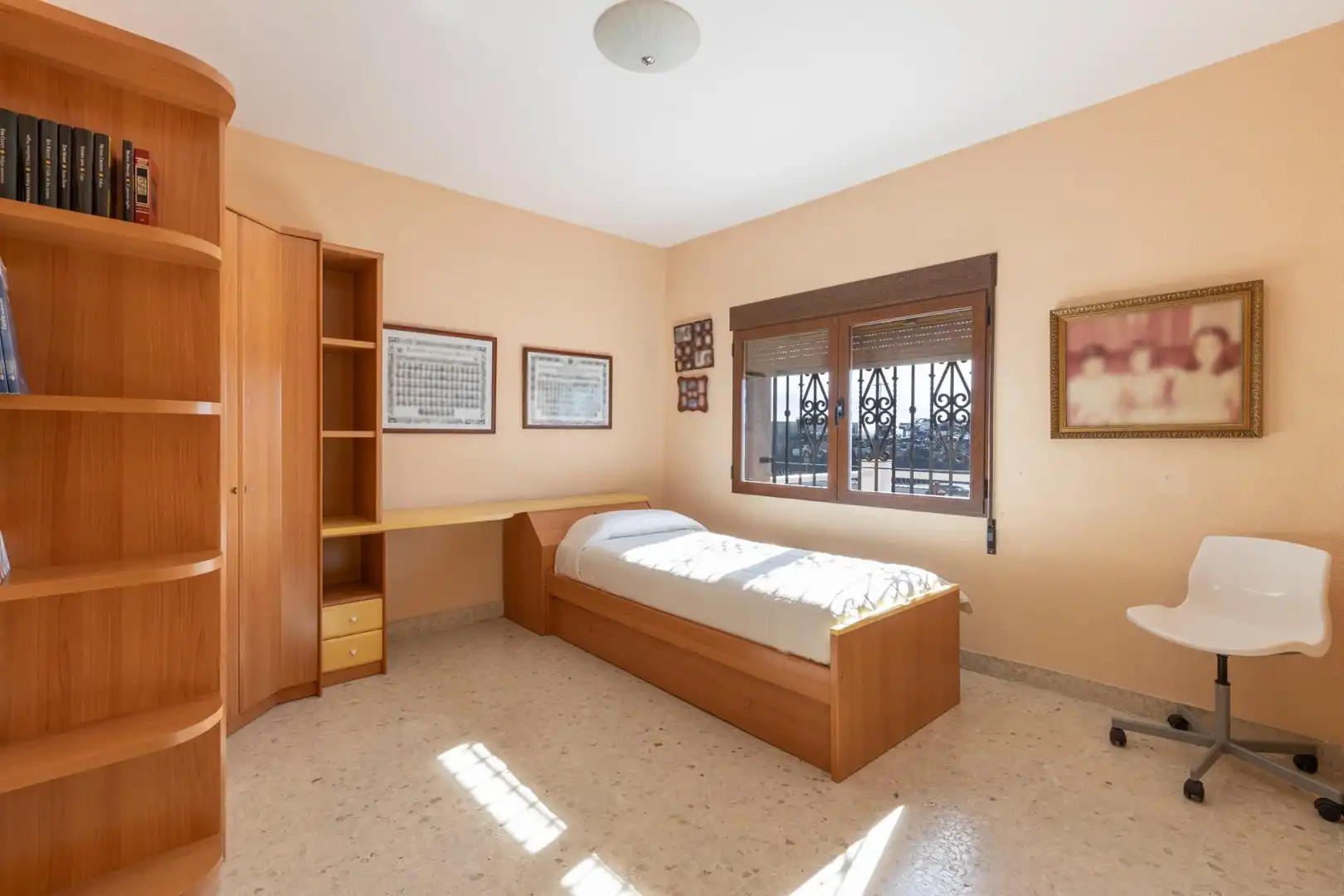 Bedroom of Houses for sale in Granada  with Heating, Private garden and Terrace
