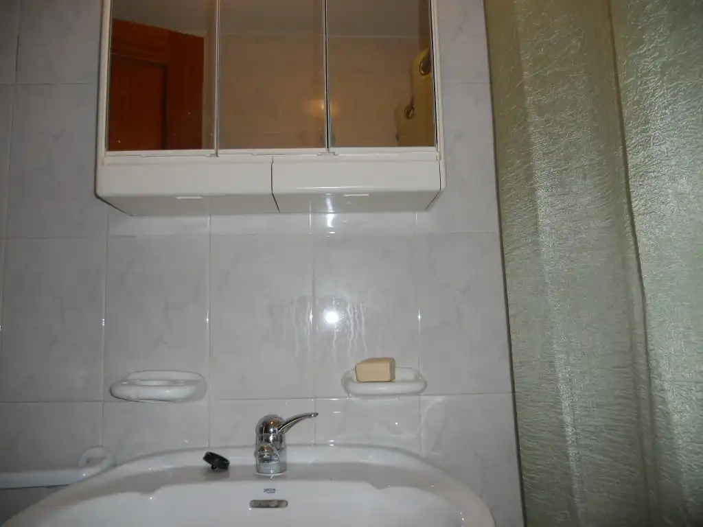 Baño de Piso en venta en Ames con Calefacción, Trastero y Amueblado