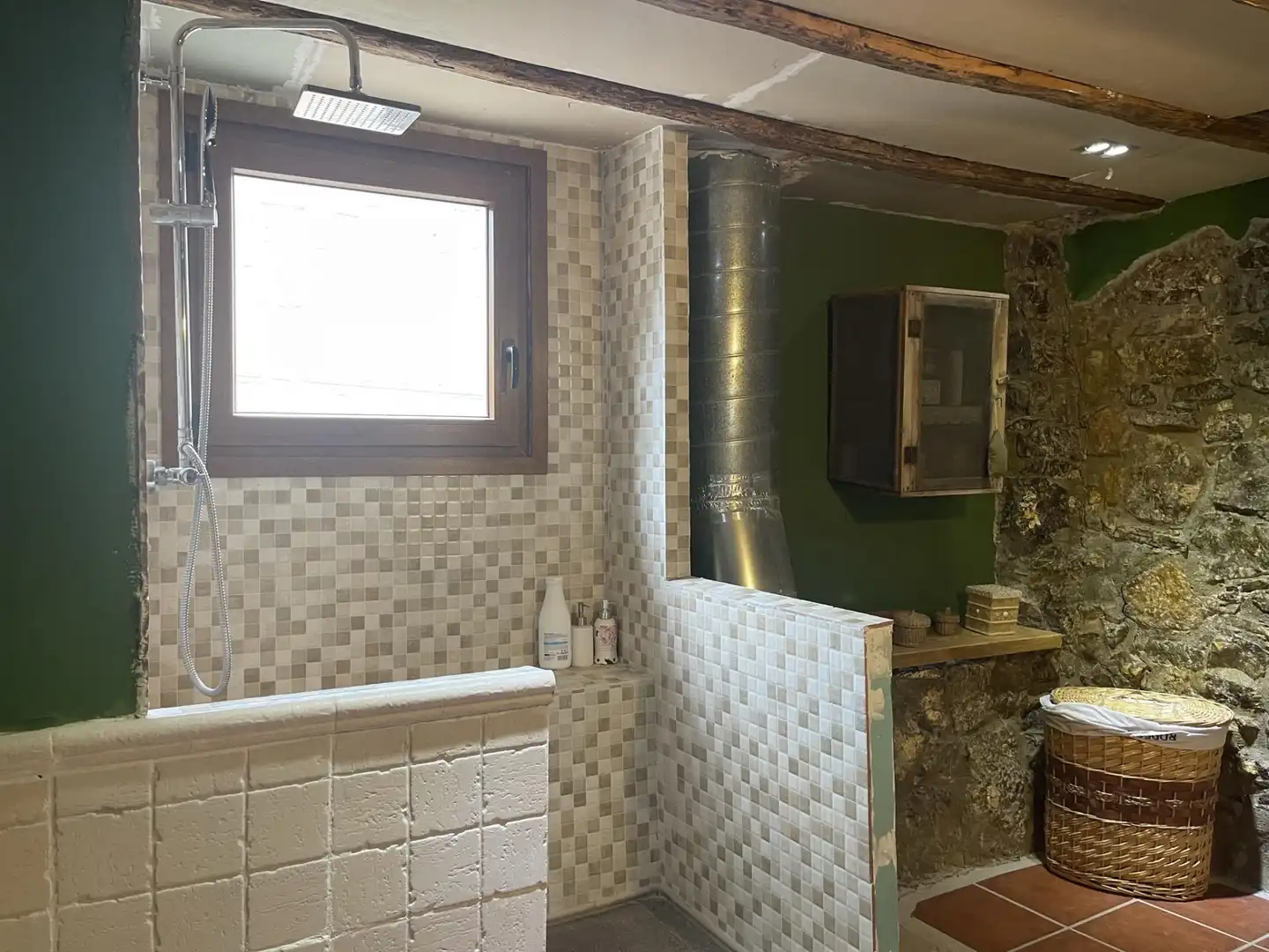 Baño de Casa adosada en venta en La Baronia de Rialb con Amueblado, Horno y Microondas