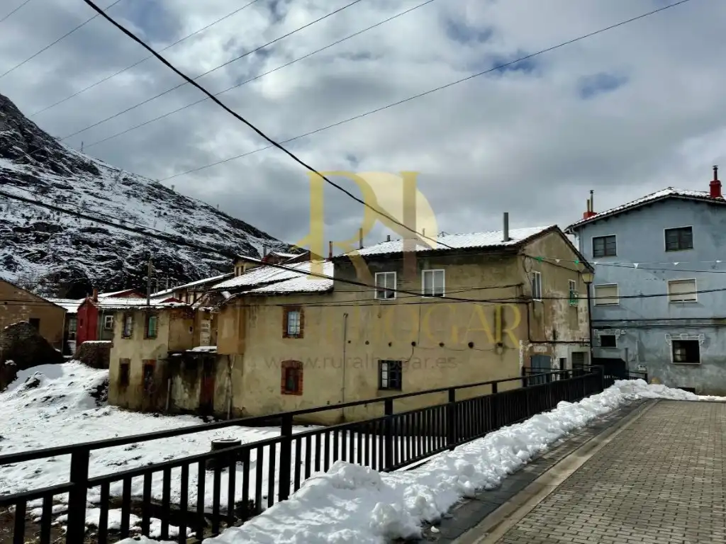 Casa en venda a La Pola de Gordón, imagen 5