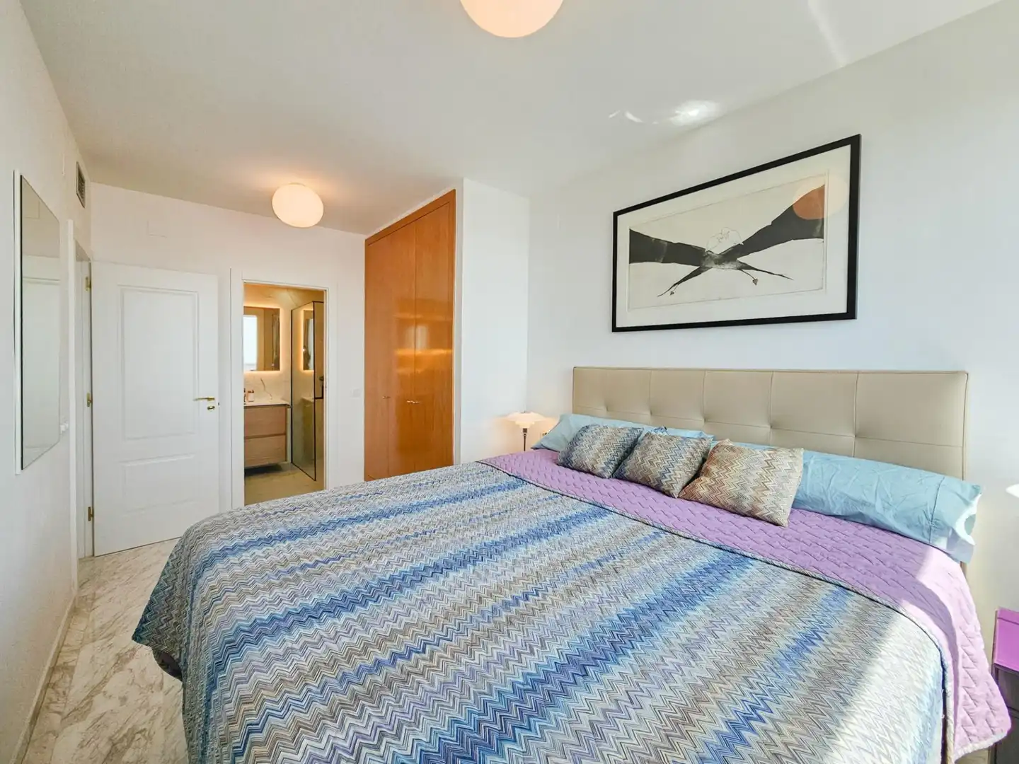 Schlafzimmer von Wohnung zum Verkauf in Barcelona mit Klimaanlage, Heizung und Balkon