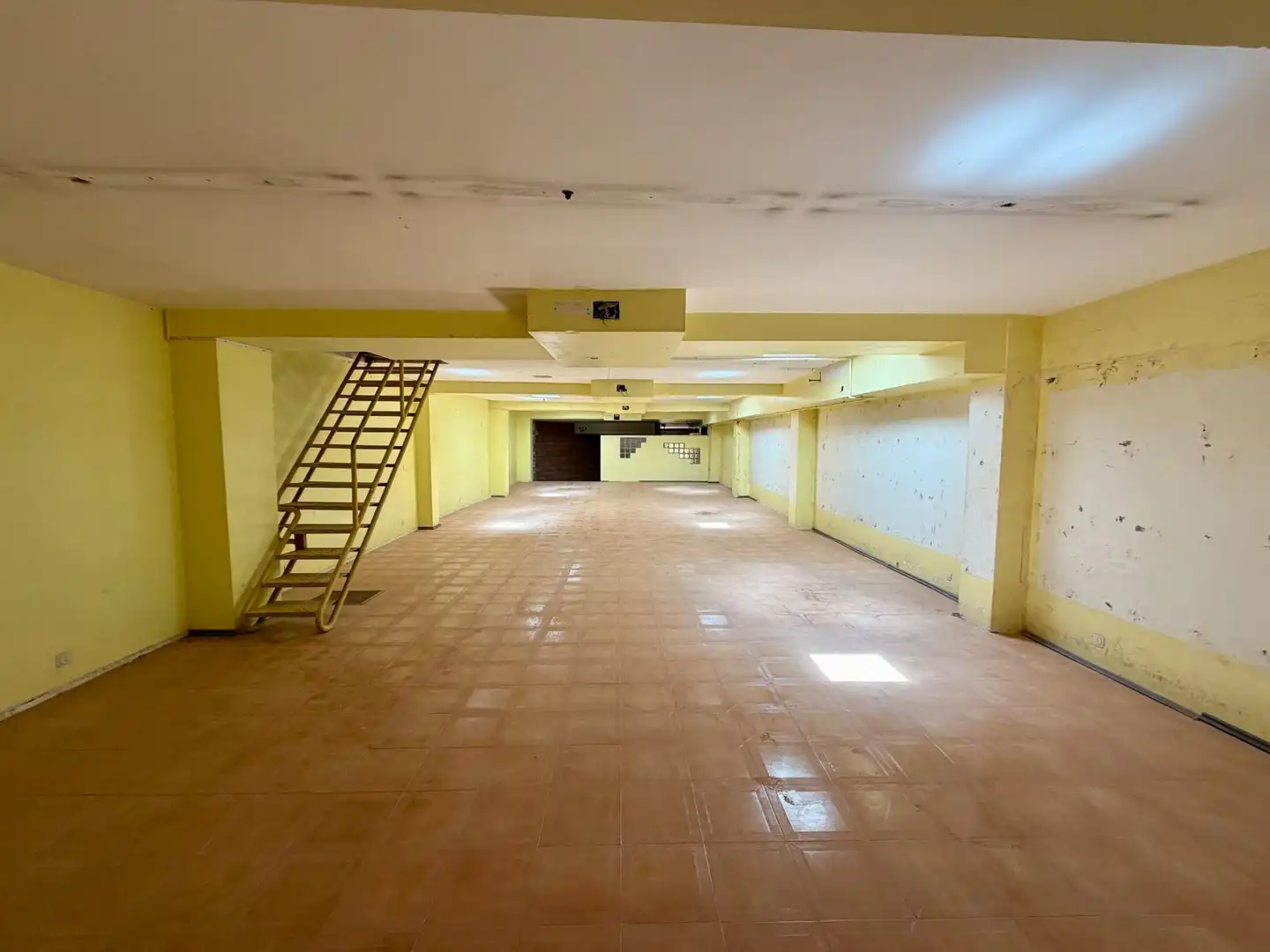 Gewerbefläche zur Miete in Calle Calle Ramiro I 18, imagen 11