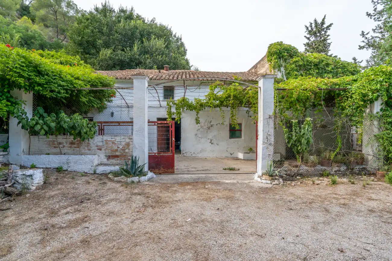 Country homes for sale in C-12, Aldover