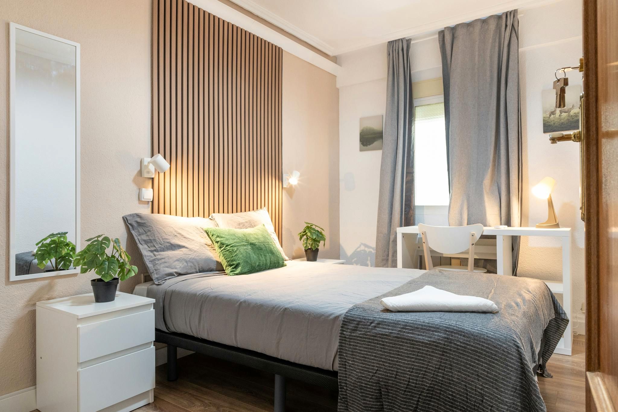 Dormitori de Pis de lloguer en  Madrid Capital amb Calefacció, Moblat i Rentadora