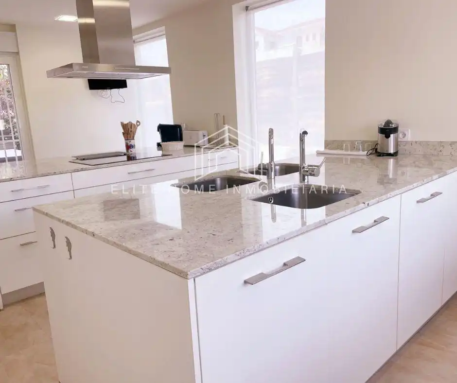 Cocina de Casa o chalet en venta en Benicasim / Benicàssim con Aire acondicionado, Calefacción y Jardín privado