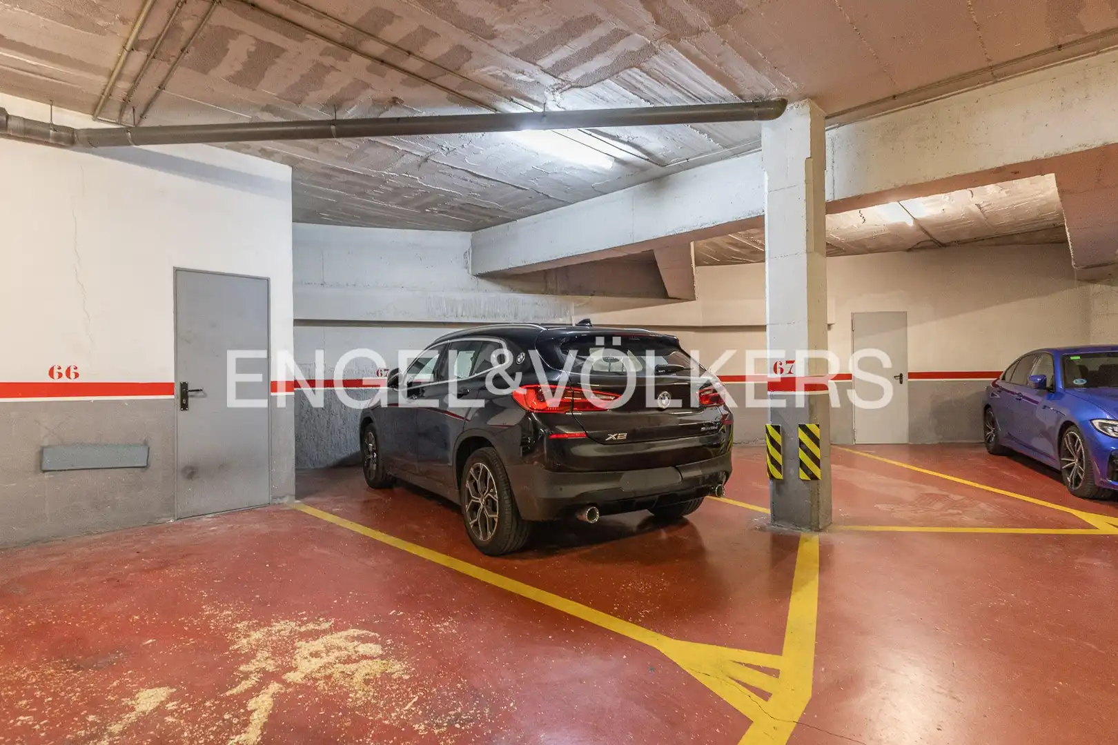 Parking de Dúplex en venta en Terrassa con Aire acondicionado, Calefacción y Terraza