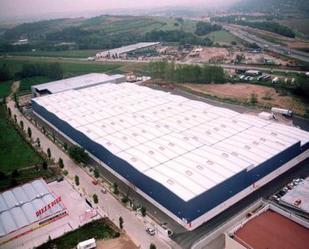 Vista exterior de Nau industrial de lloguer en La Roca del Vallès amb Alarma