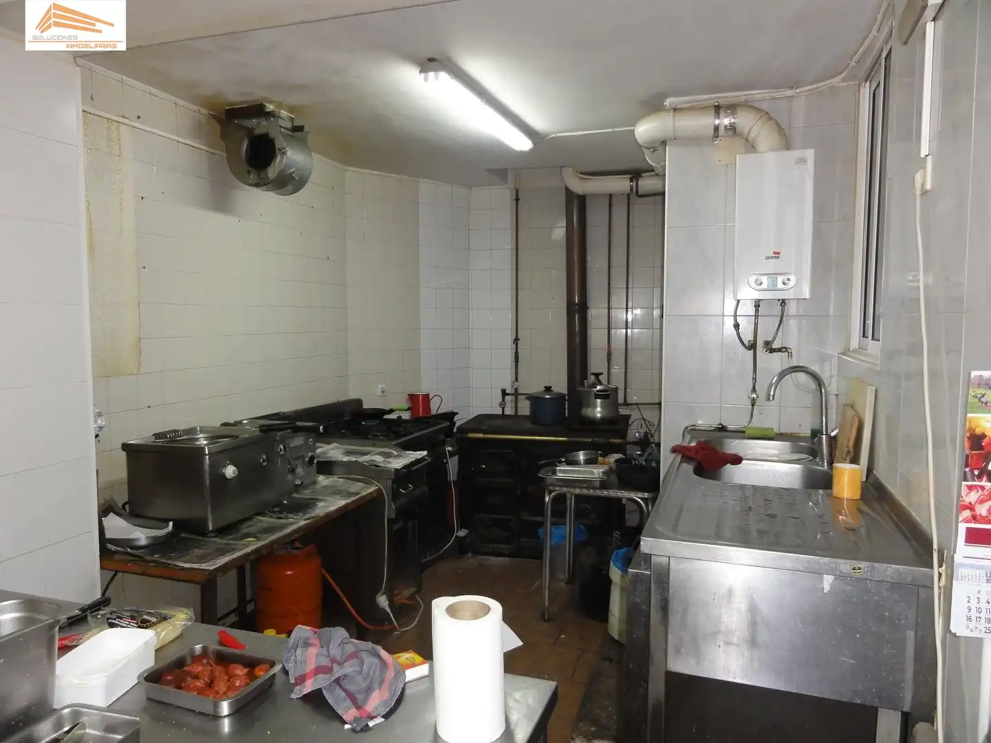 Kitchen of Buildings for sale in Tordesillas