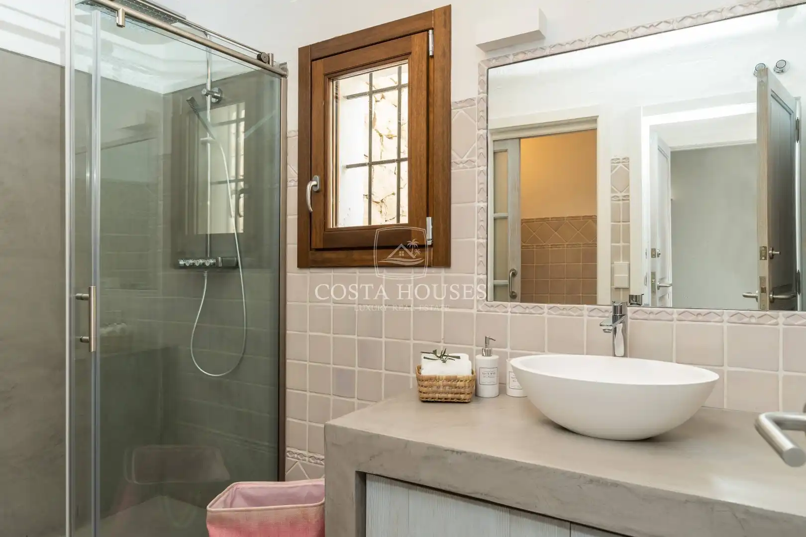 Bathroom of Houses for sale in Moraira  with Air Conditioner, Private garden and Terrace