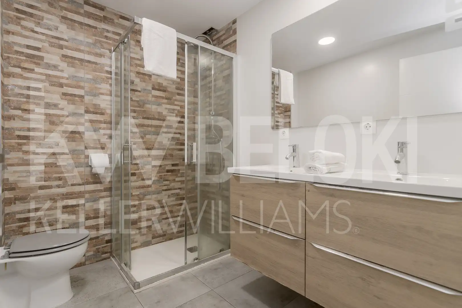 Baño de Piso en venta en  Pamplona / Iruña con Calefacción y Balcón
