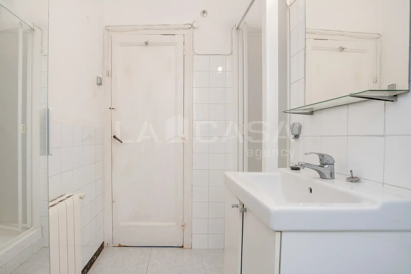 Bathroom of Flat for sale in Barcelona  with Heating and Terrace