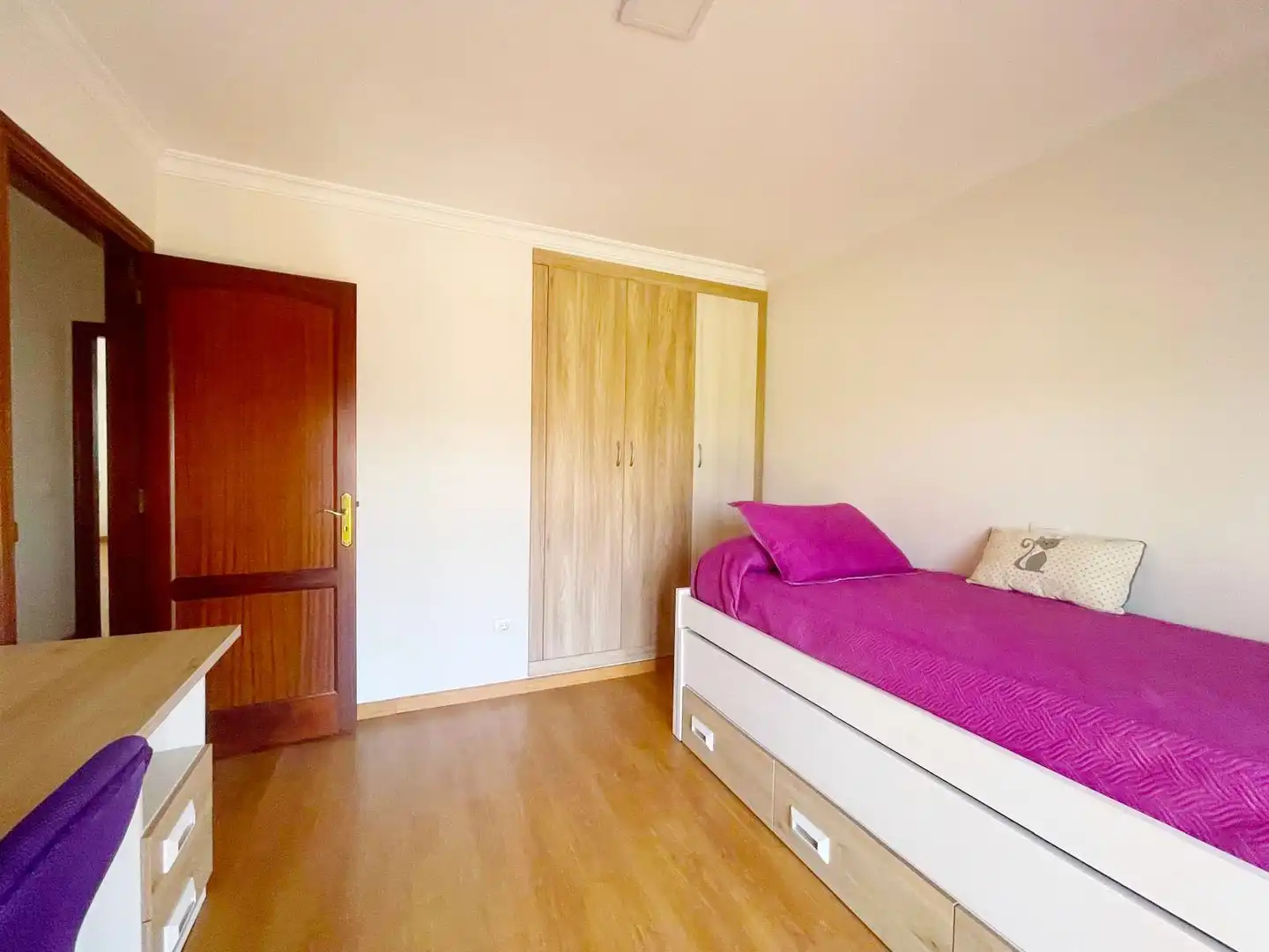 Habitación de Dúplex en venta en Ingenio con Aire acondicionado, Terraza y Trastero