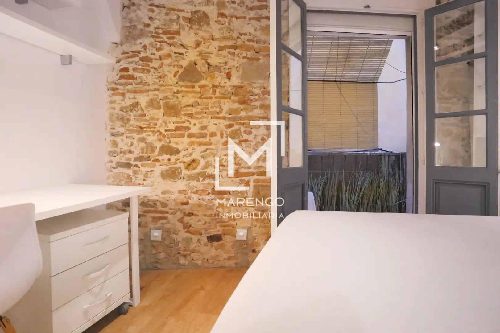 Appartamento con terrazza in vendita a Carrer del Portal Nou, imagen 11