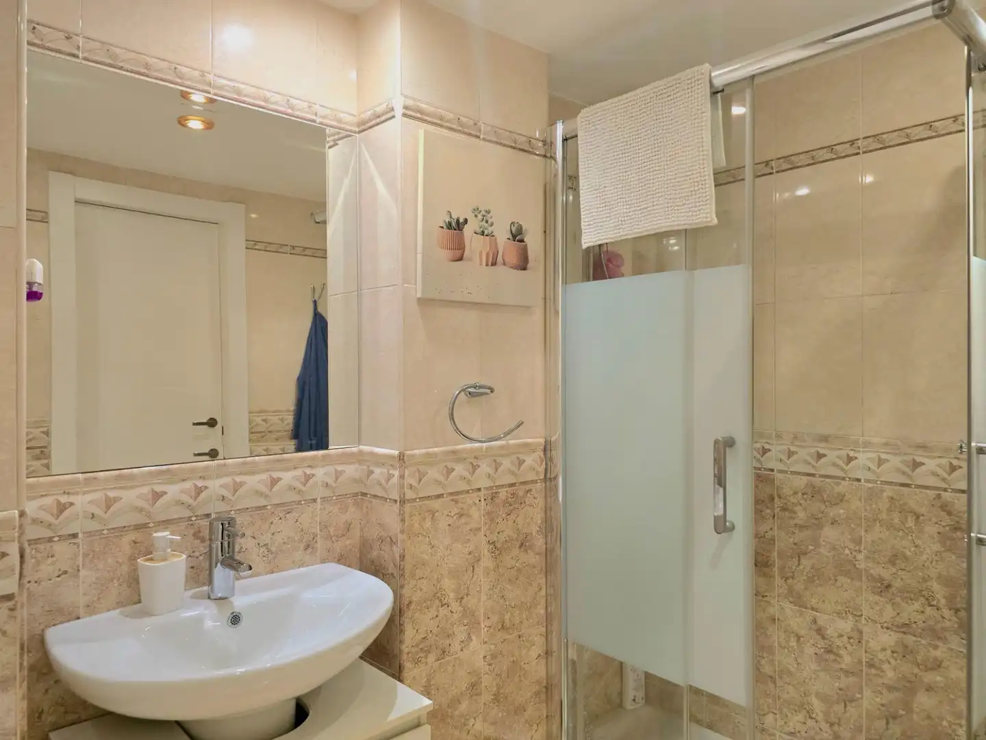 Badezimmer von Wohnung zum Verkauf in Torremolinos mit Klimaanlage, Parkett und Terrasse