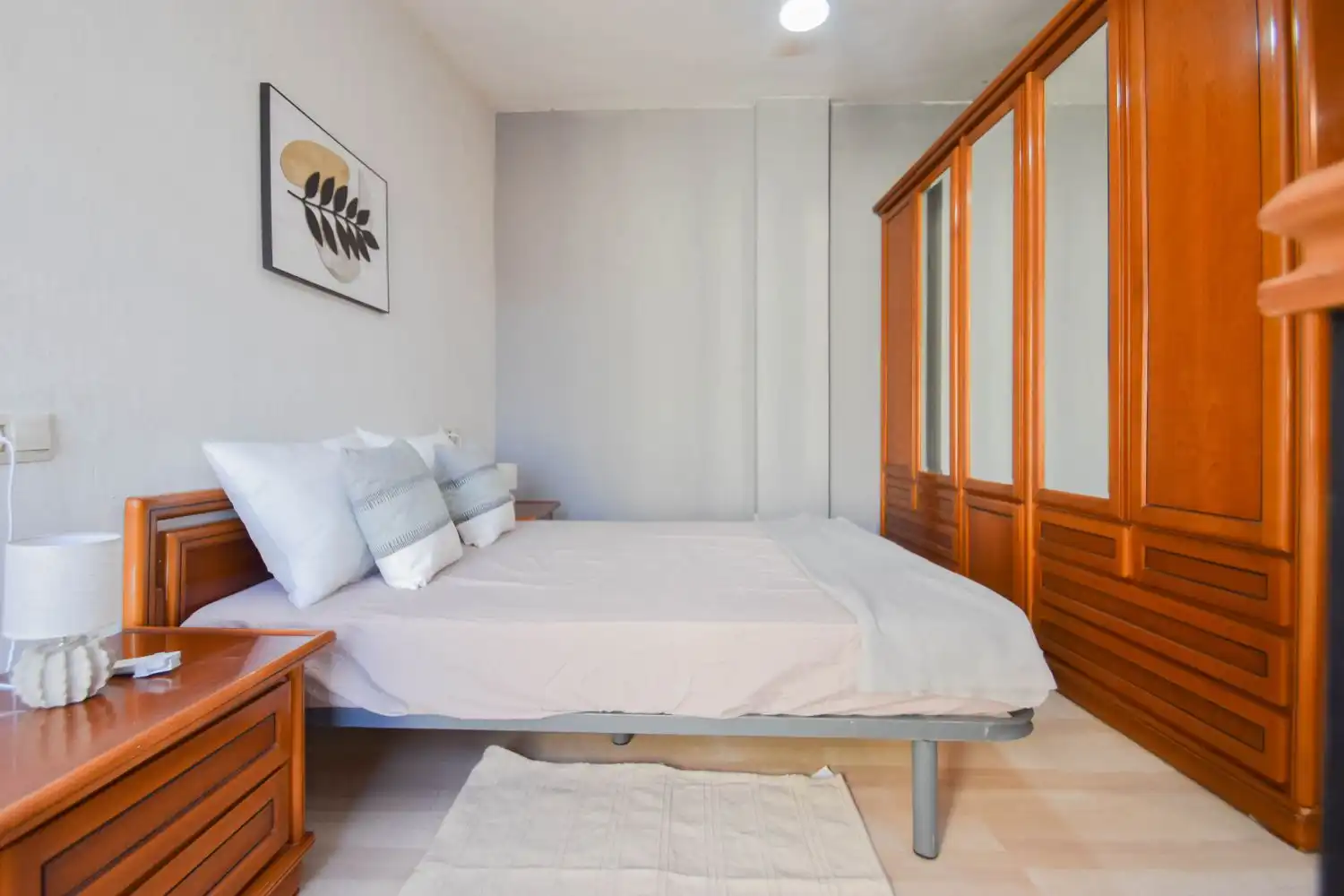 Habitación de Dúplex en venta en Cúllar Vega con Terraza, Trastero y Amueblado