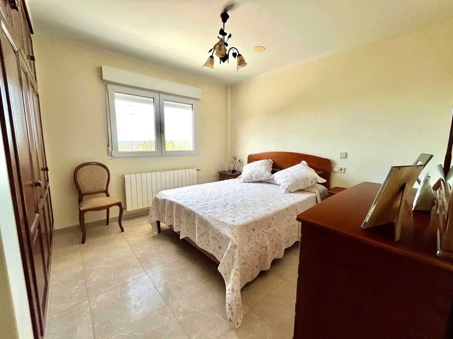 Habitación de Casa o chalet en venta en Coirós con Calefacción y Terraza