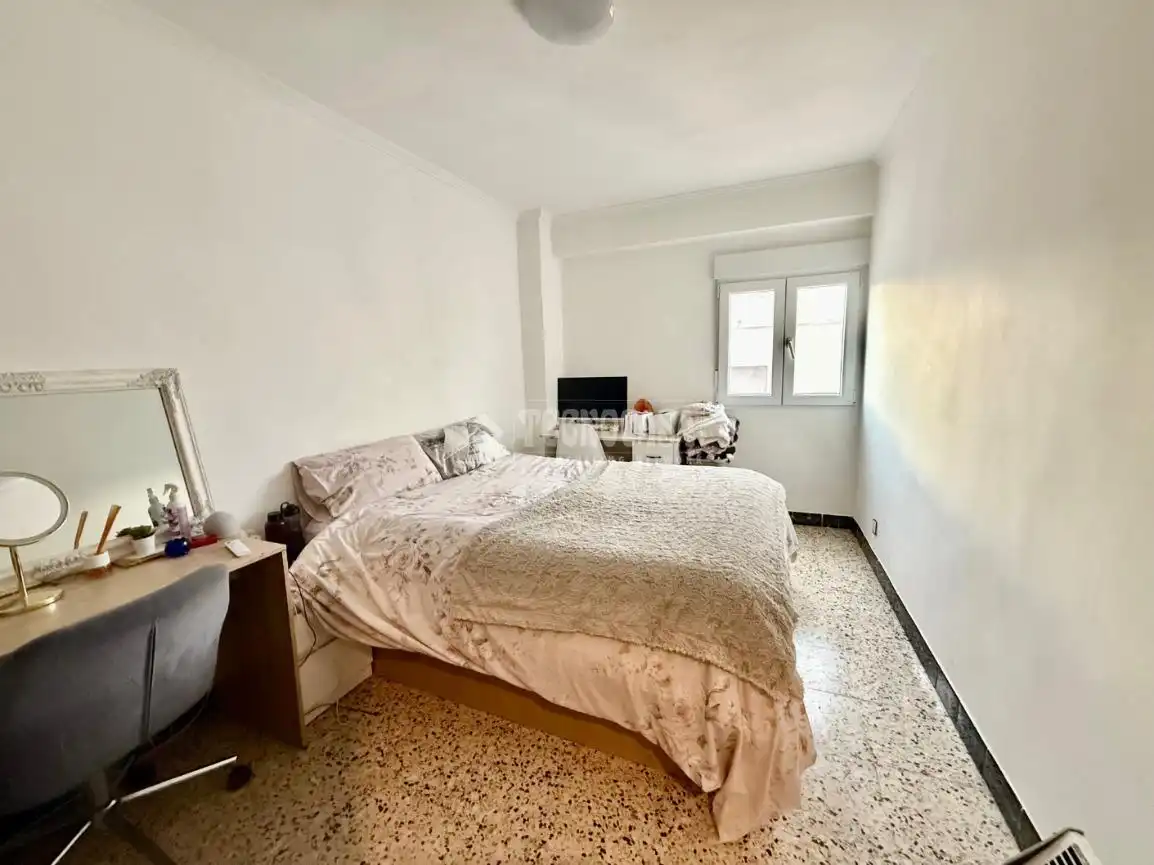 Habitación de Piso en venta en Zaragoza