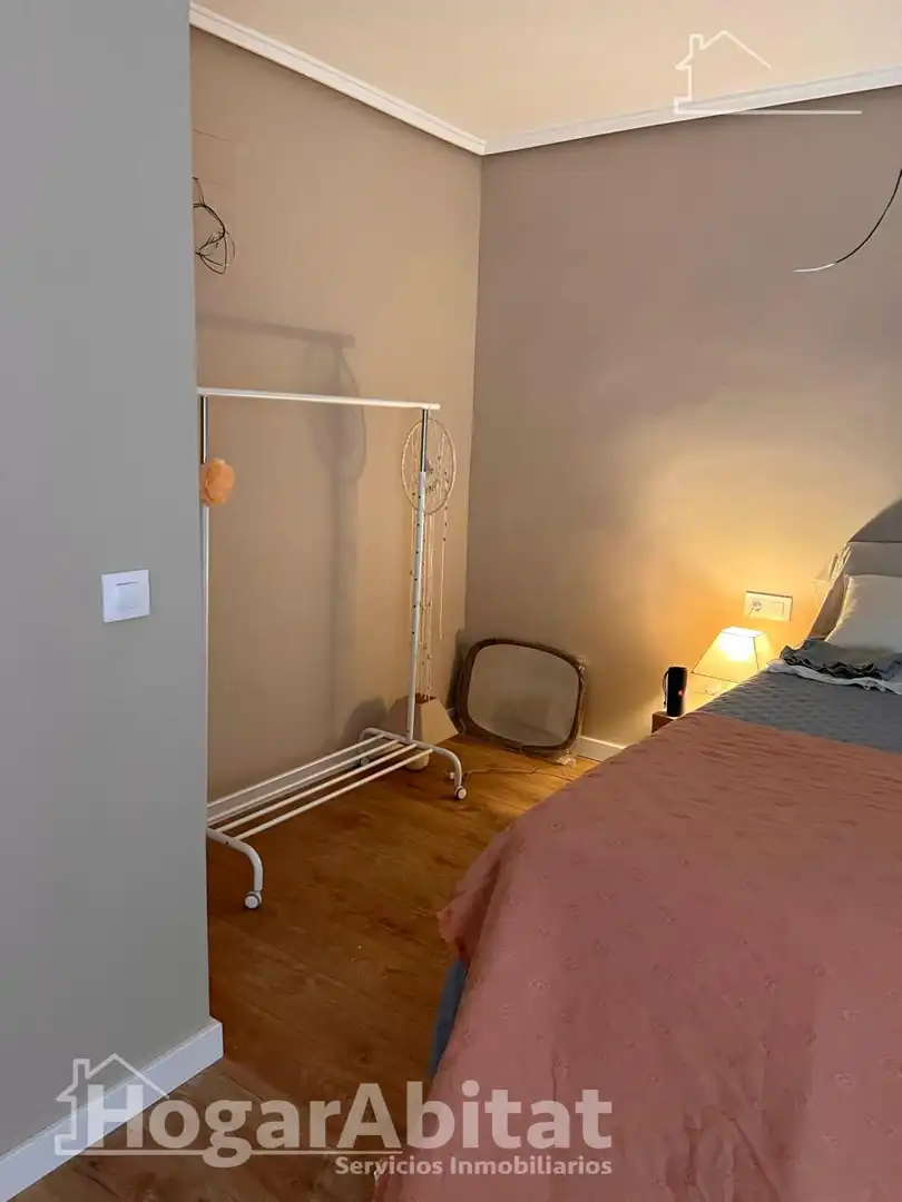 Habitación de Piso en venta en Paterna con Aire acondicionado y Balcón