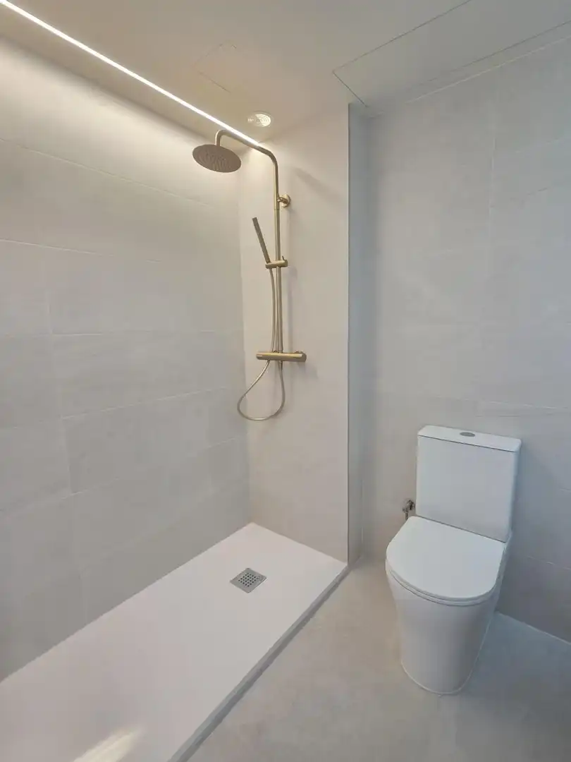 Baño de Piso en venta en Vilallonga del Camp con Aire acondicionado, Calefacción y Parquet