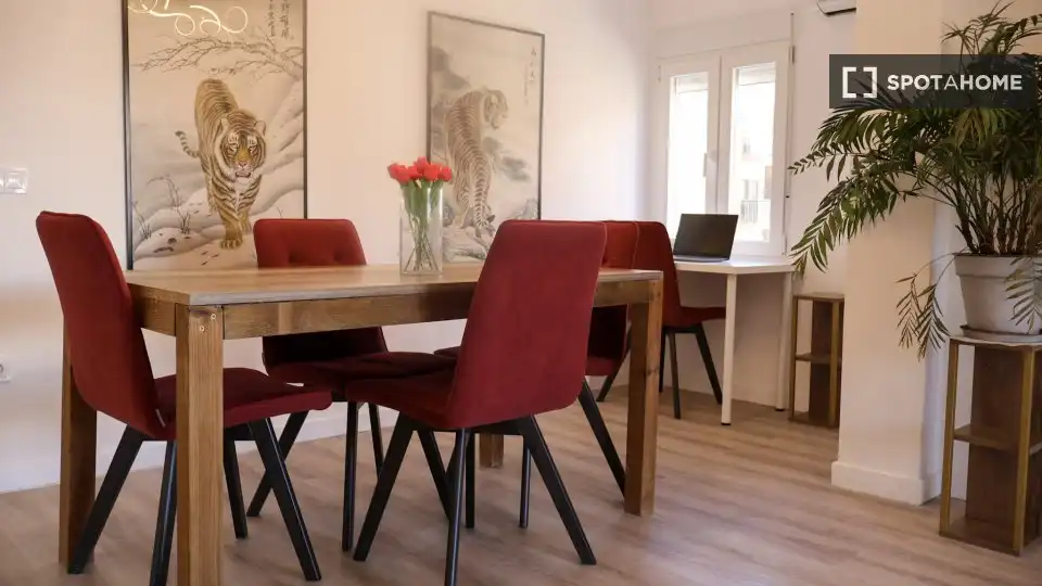 Dining room of Flat for rent in Valencia  with Air Conditioner, Heating and Furnished