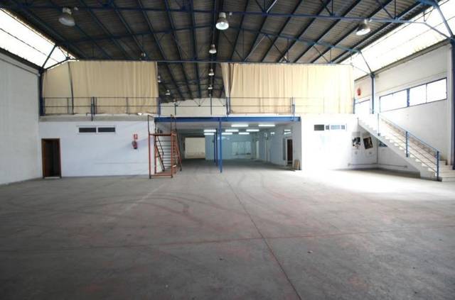 Nave industrial en Alquiler en Pla de la Vallonga