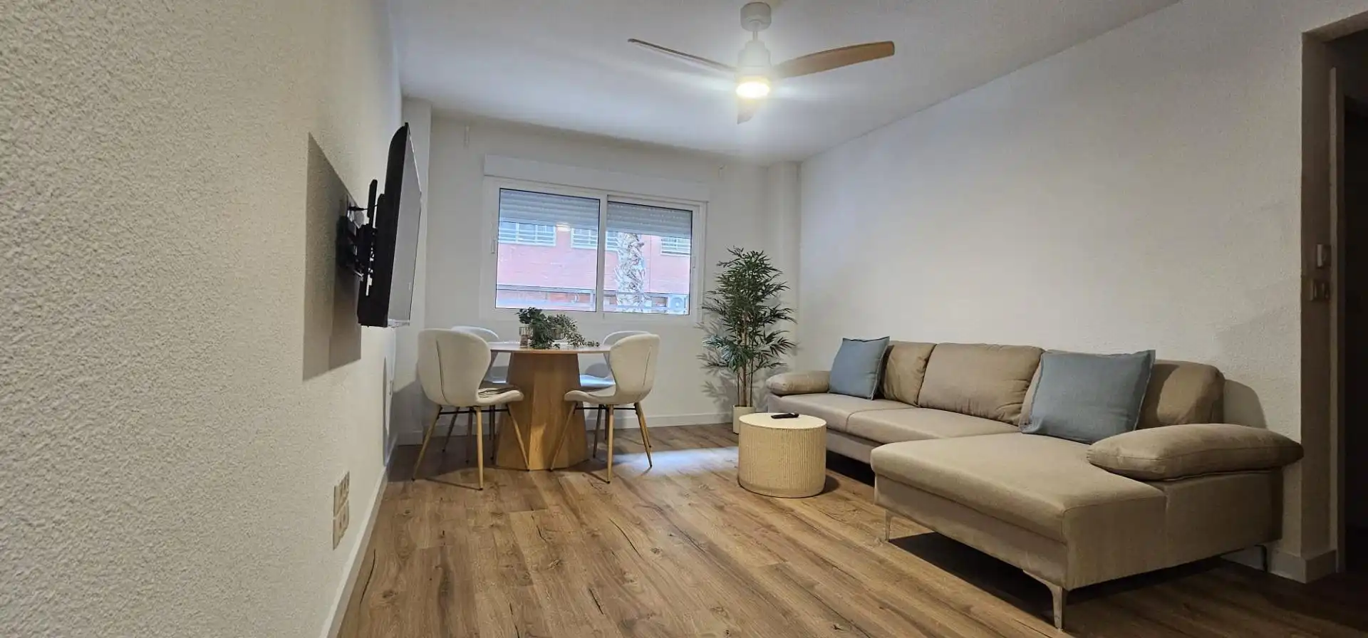 Living room of Flat for rent in Alicante / Alacant  with Furnished