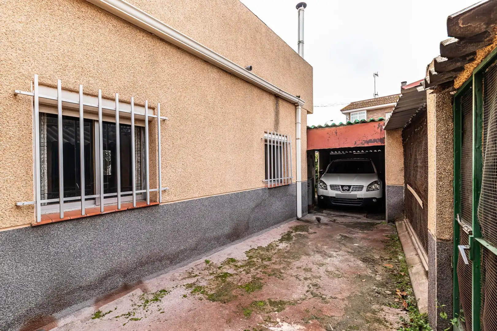 Xalet amb jardí en venda a Calle de Arnedillo, imagen 22