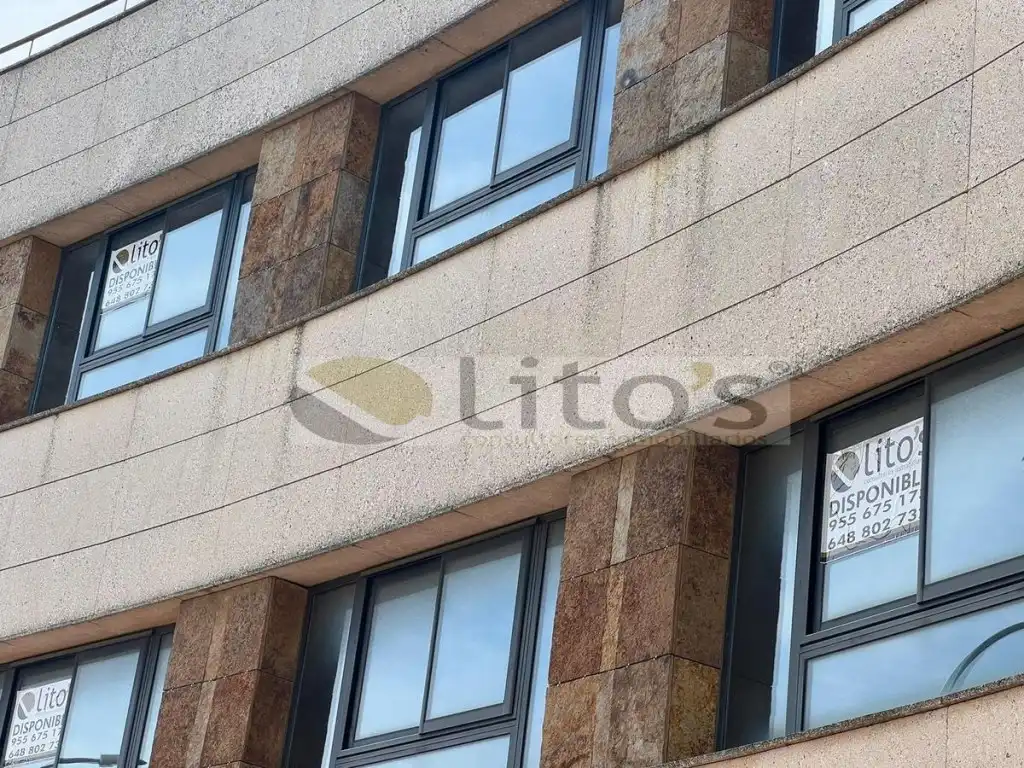 Vista exterior de Oficina en venta en Dos Hermanas