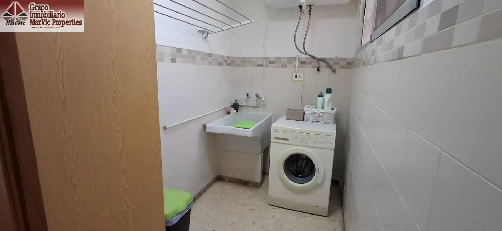 Bany de Casa o xalet en venda en Benidorm amb Aire condicionat, Jardí privat i Terrassa