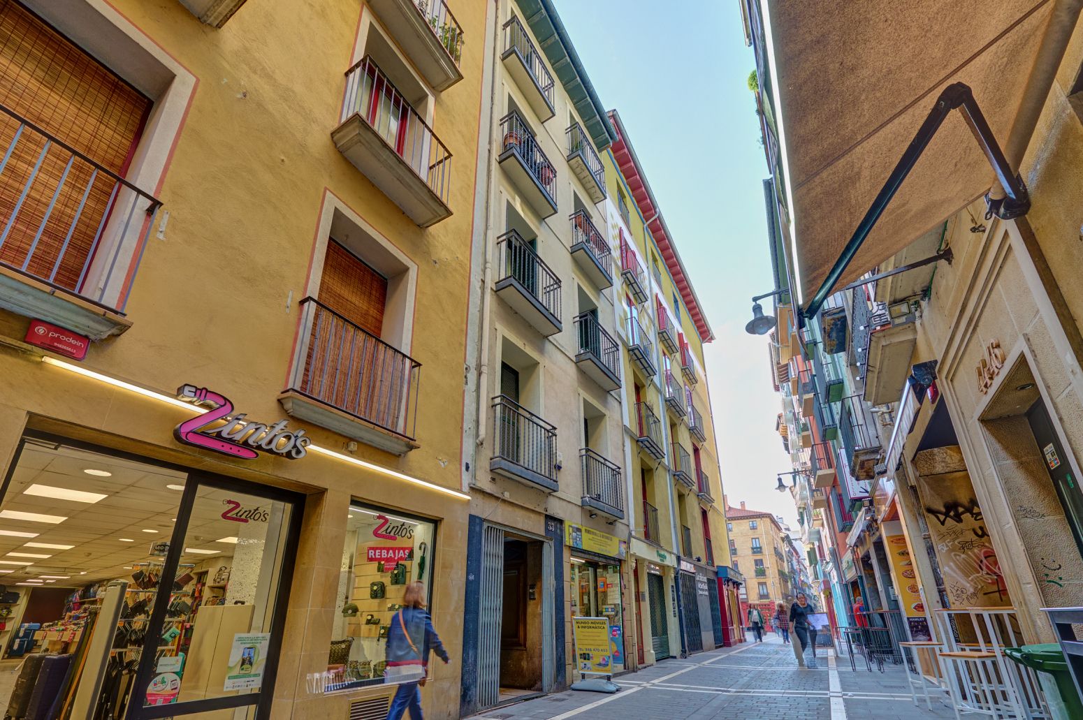 Vista exterior de Pis en venda en  Pamplona / Iruña amb Calefacció i Balcó