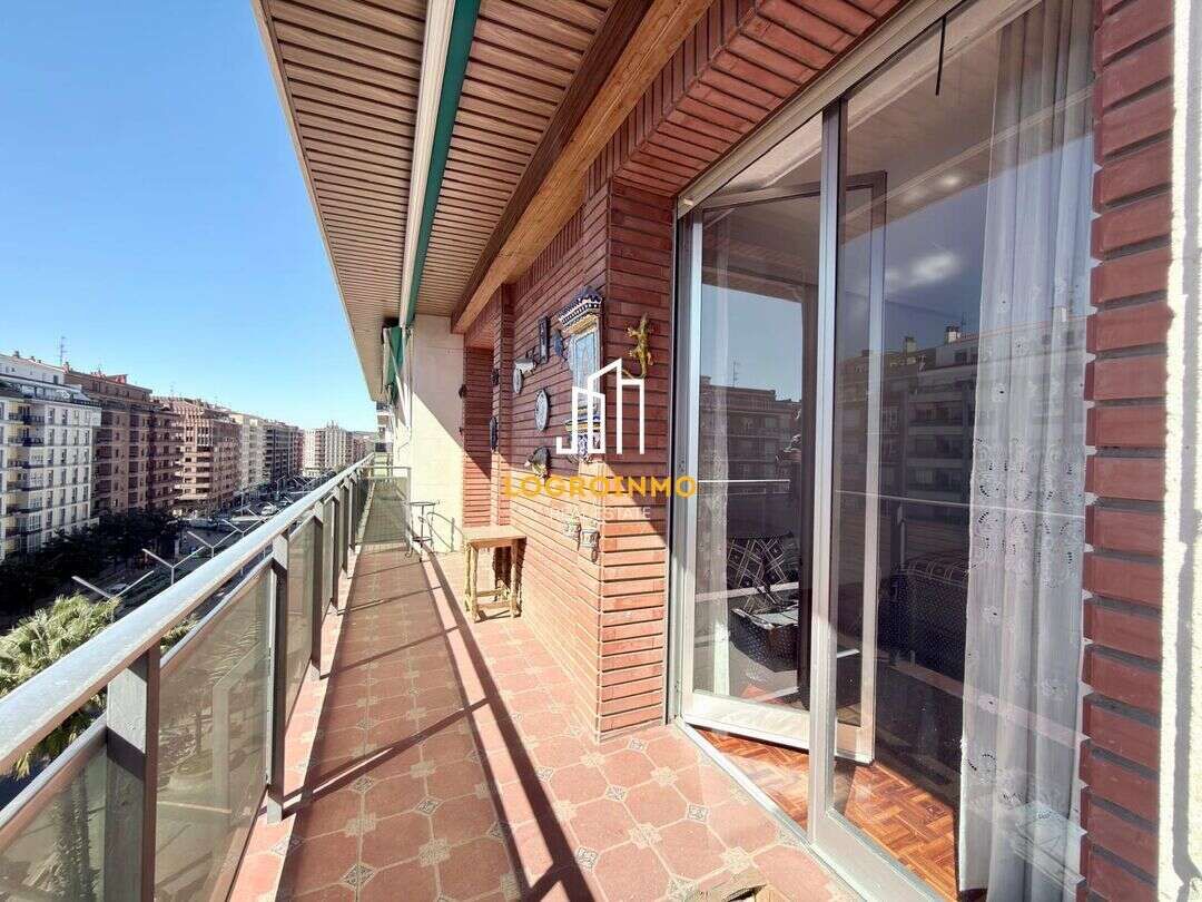 Terrassa de Pis de lloguer en  Logroño amb Calefacció