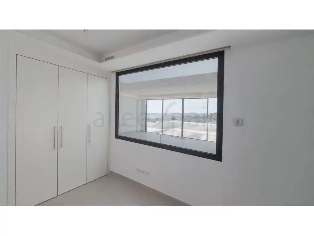 Dormitori de Casa o xalet en venda en Benalmádena amb Aire condicionat, Piscina i Piscina comunitària