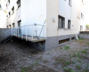 Vista exterior de Planta baixa en venda en Vilanova i la Geltrú amb Aire condicionat, Terrassa i Balcó