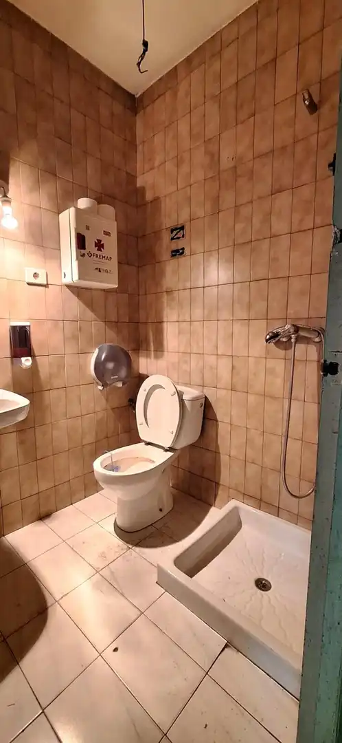 Baño de Local en venta en Bilbao 