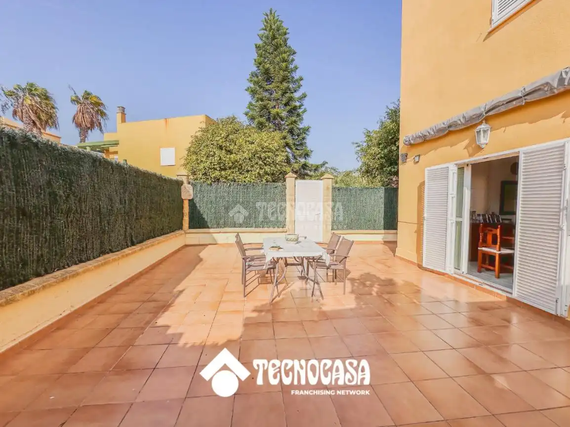 Terrassa de Casa adosada en venda en Rota amb Terrassa i Balcó