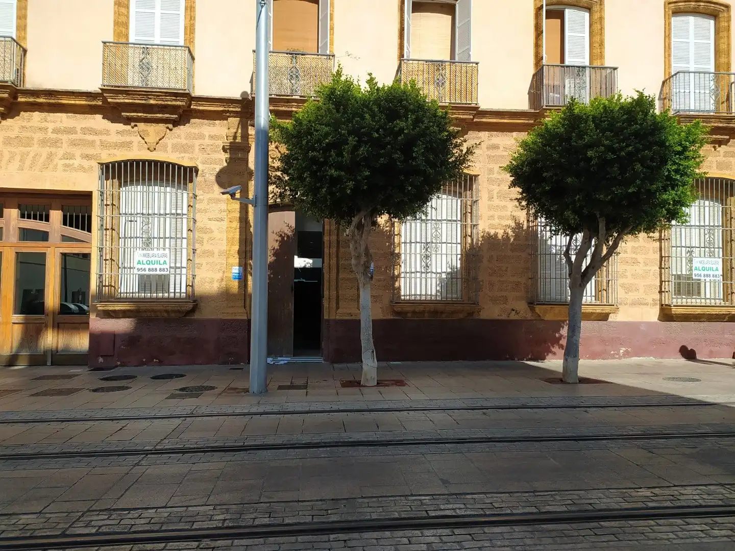 Local comercial en alquiler en Calle Real 146, imagen 4